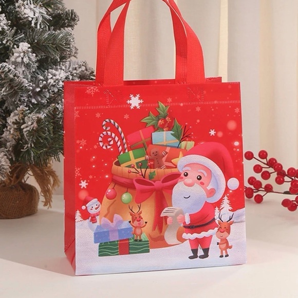 Christmas Gift Bags 12pack - Picture 5 of 5